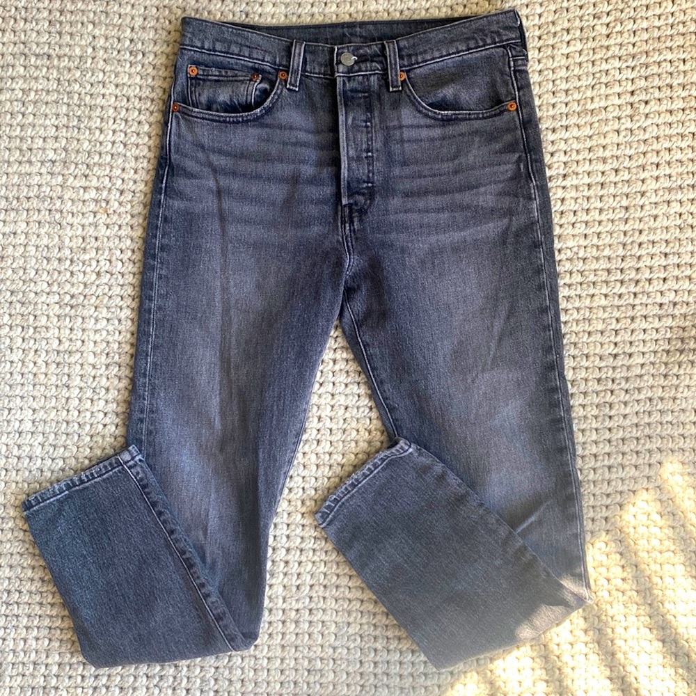501 Levi’s Button-Fly Black Denim W28L28